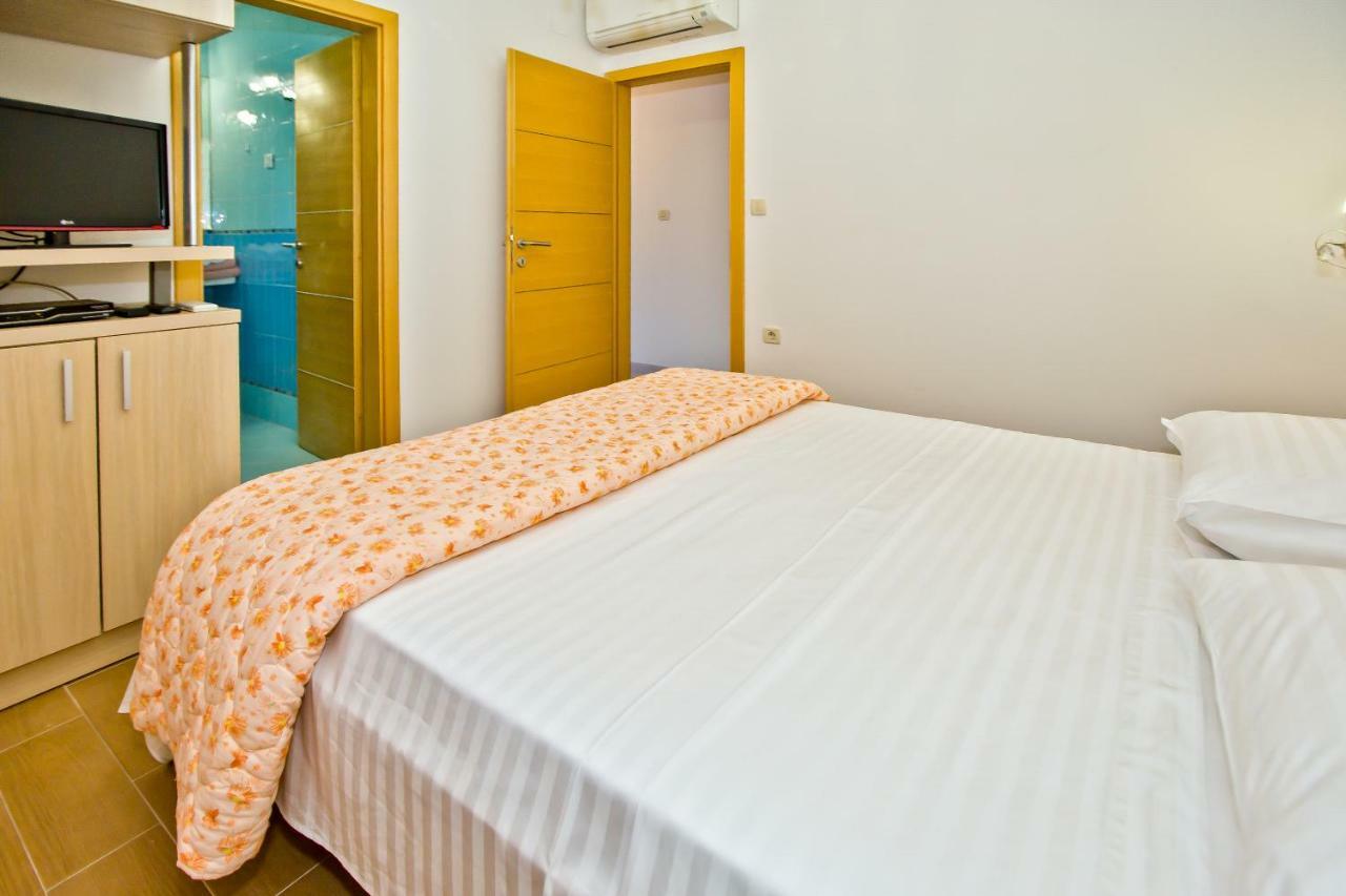 Island Hvar Seaside Villa Levanda With Beach, Pool & Seaview Hvar Town Exterior photo